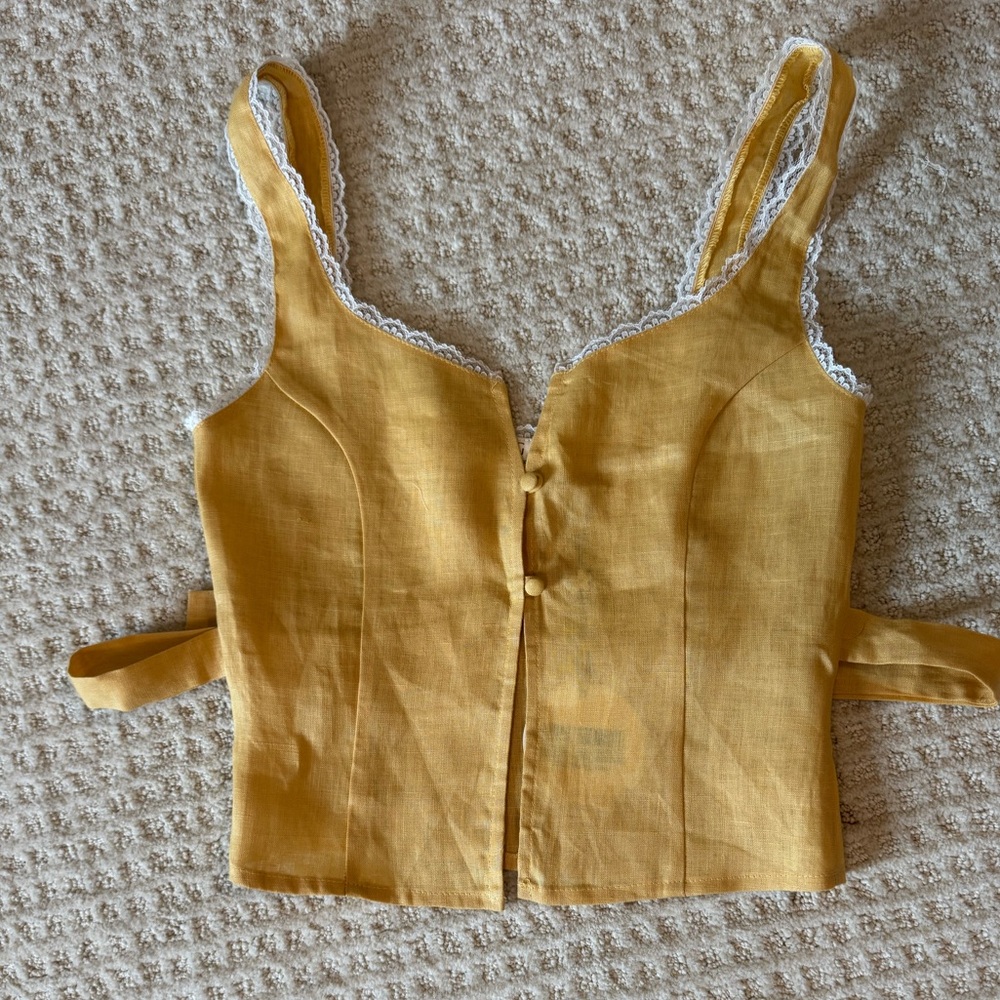 VRG GRL - NWT - LOVE LANGUAGE LINEN BUTTON FRONT TOP - size 4